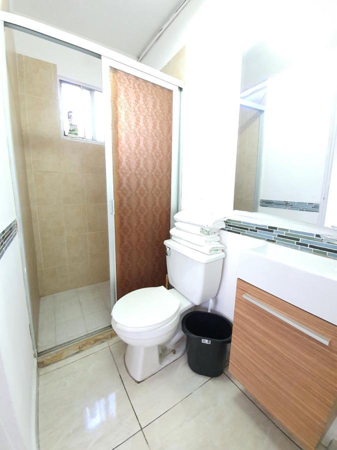فيلا تيميكسكوفي Casa Tecateca 2-4 Px, Jacuzzi Privado Climatizado المظهر الخارجي الصورة